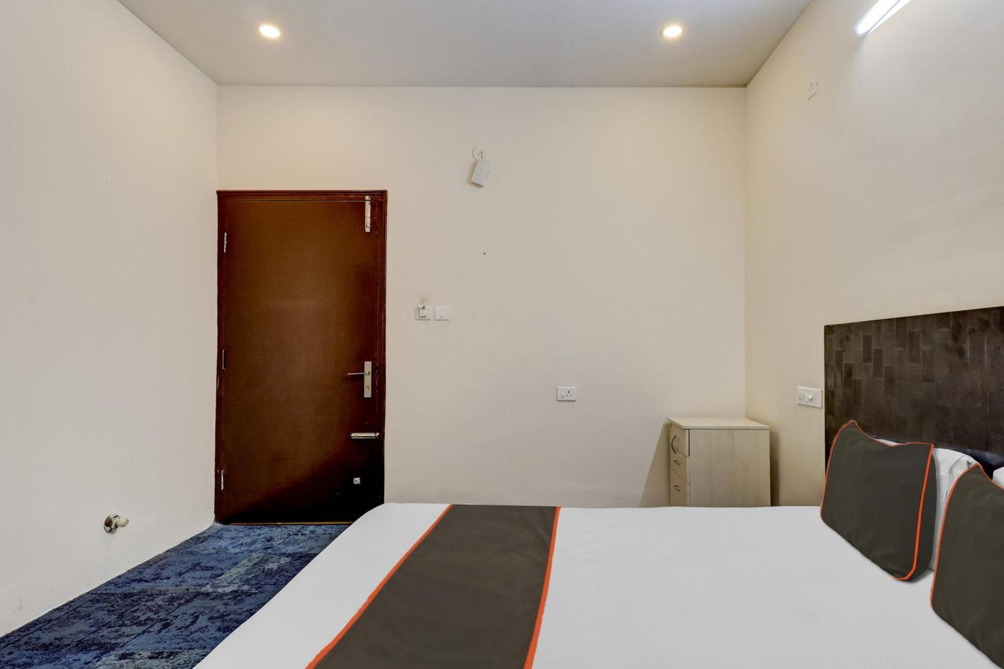 העיר בנגלור Hotel O Crescent Shine מראה חיצוני תמונה