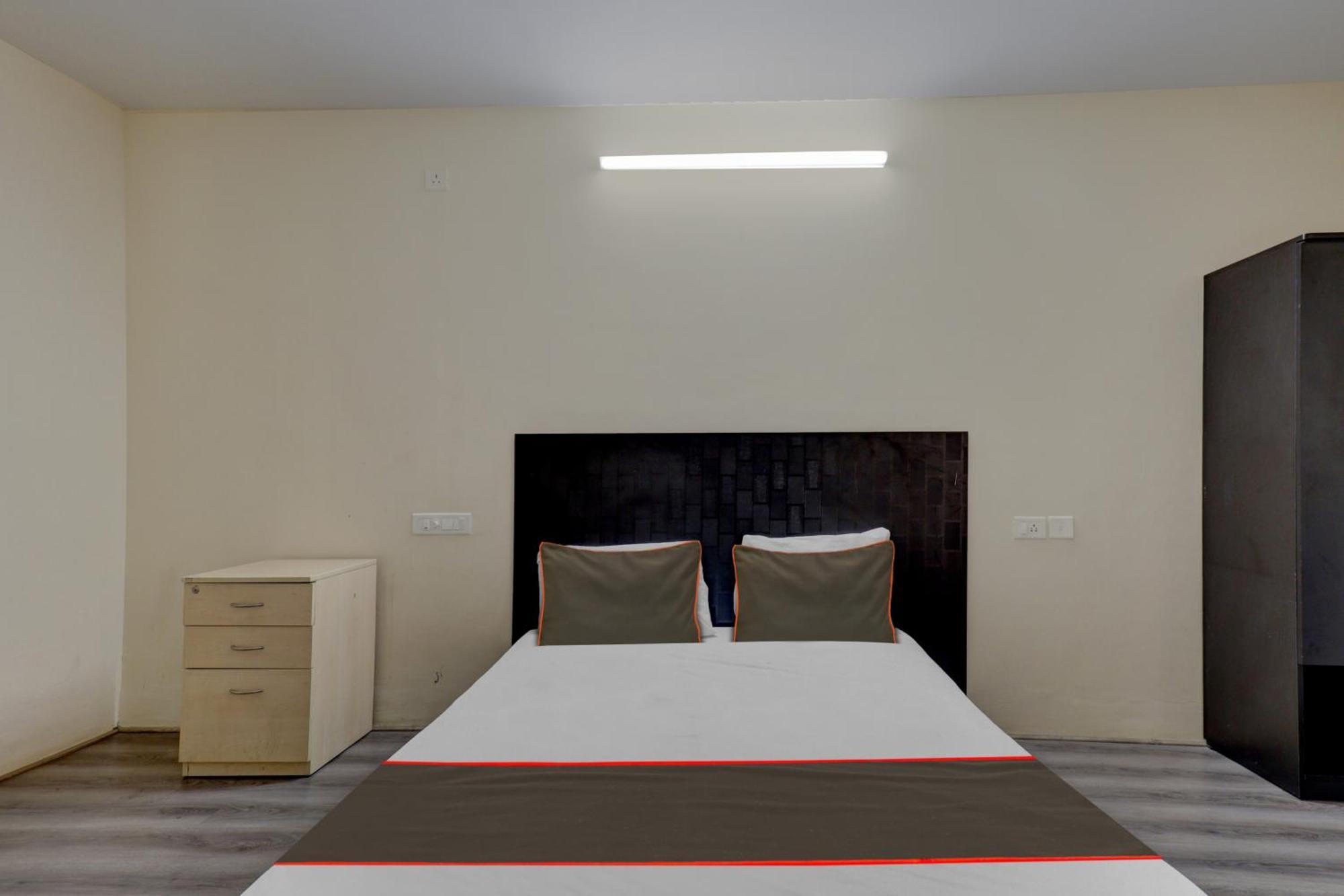 העיר בנגלור Hotel O Crescent Shine מראה חיצוני תמונה