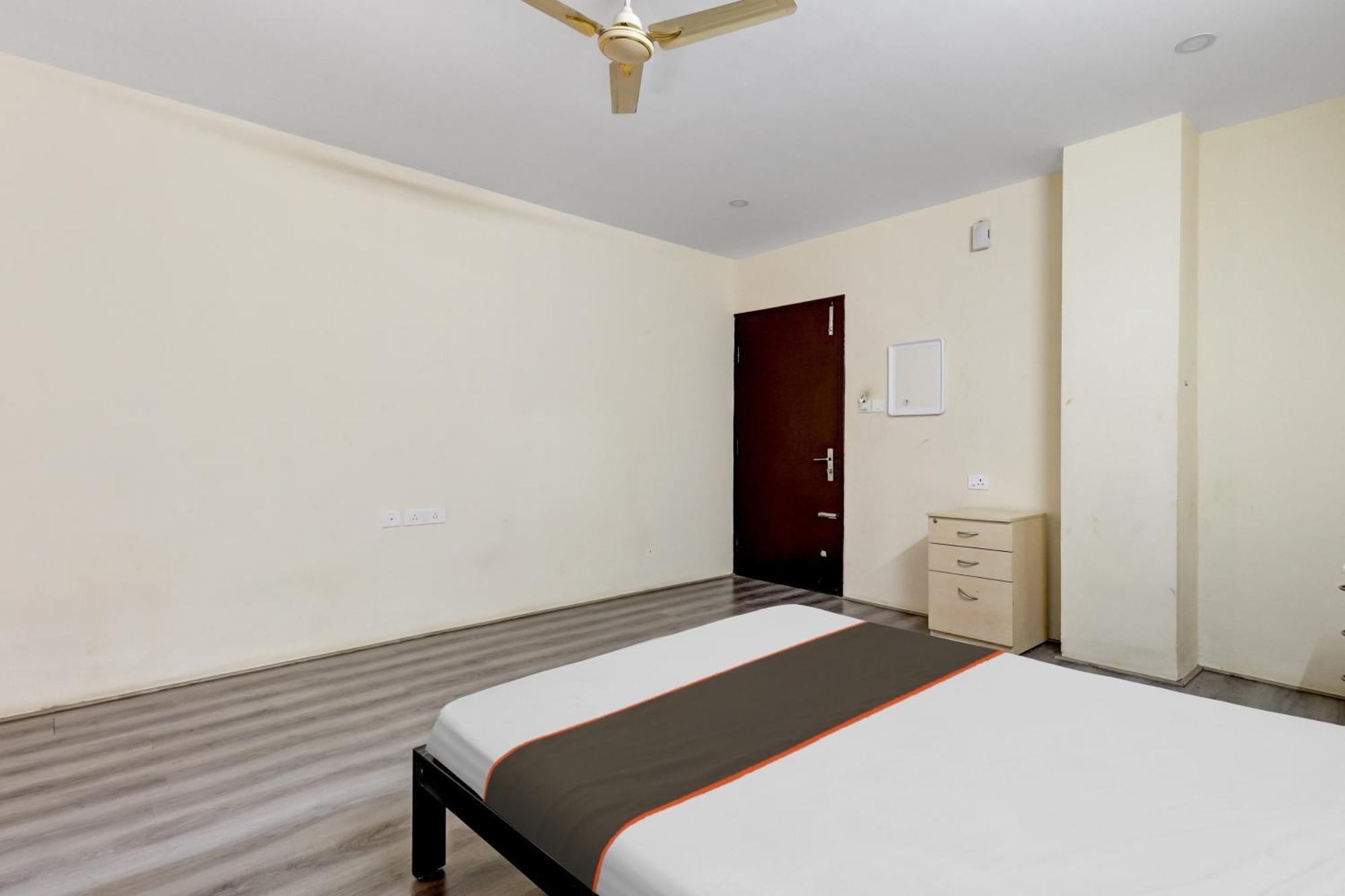 העיר בנגלור Hotel O Crescent Shine מראה חיצוני תמונה